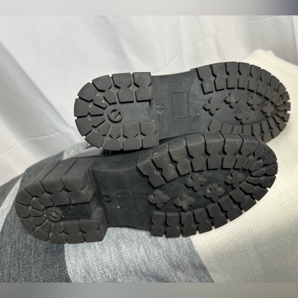 Truffle Collection Chunky Chelsey boots, black Sz 8 - Picture 6 of 6